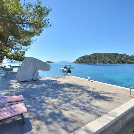 Vila Luxury Exclusive Karbuni *